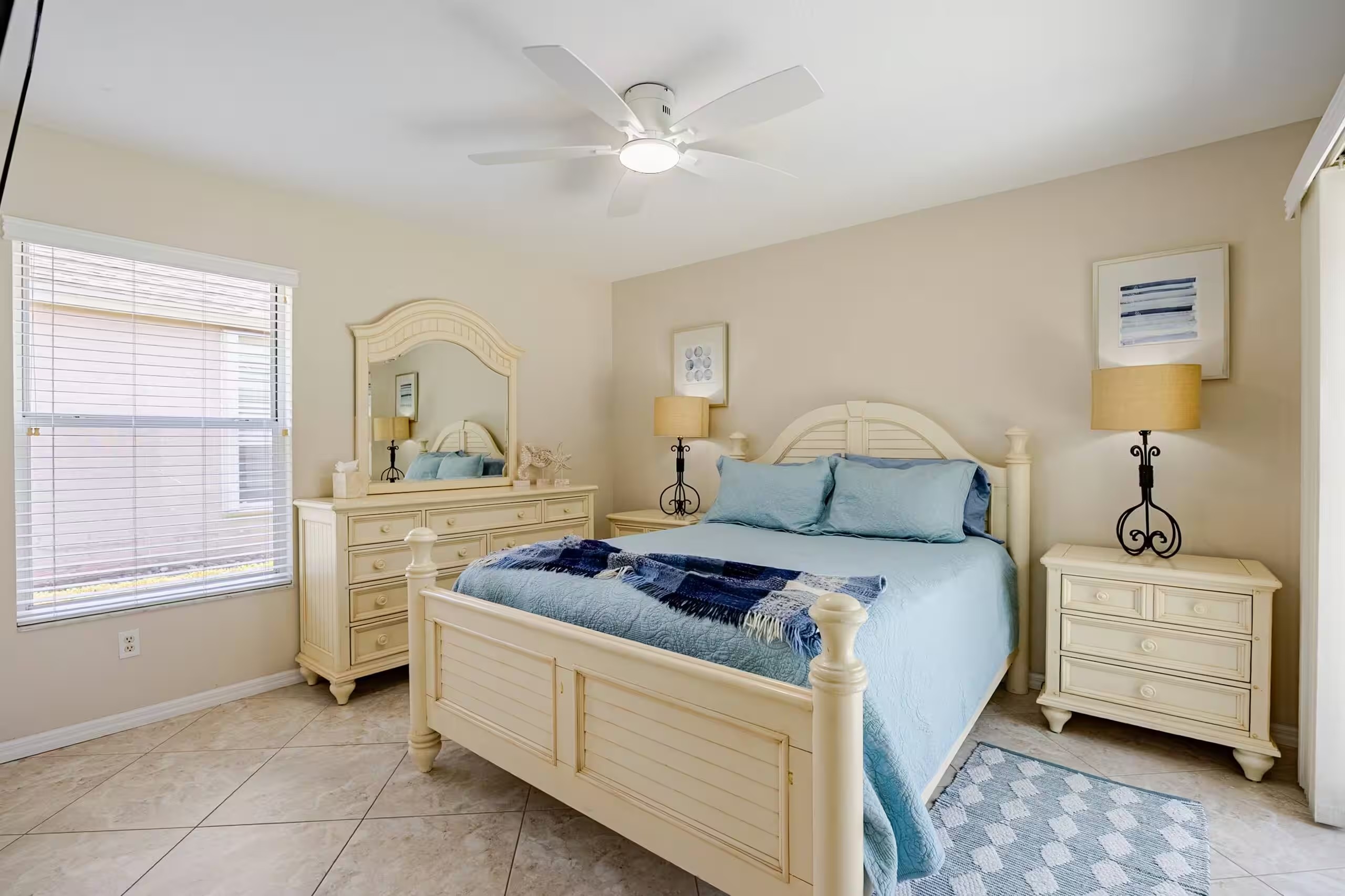 Guest Bedroom photo 2