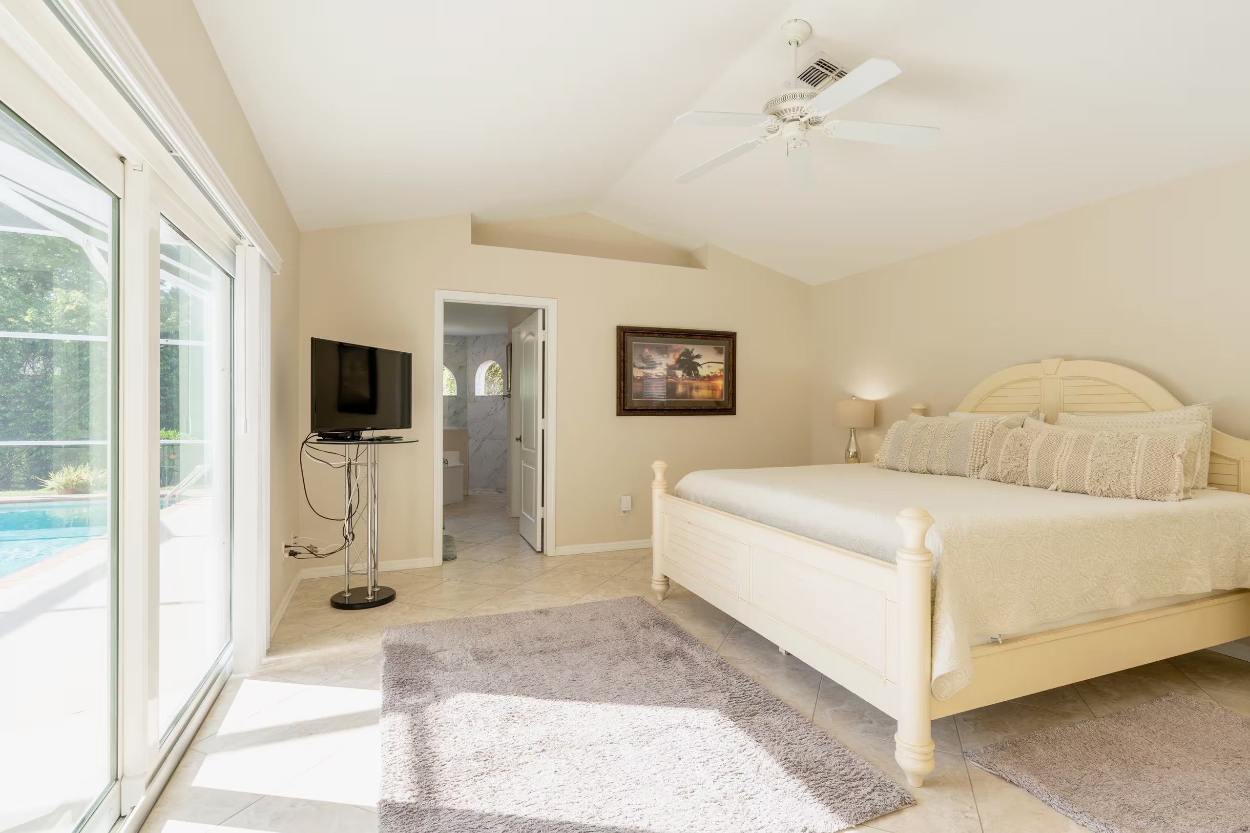 Master Bedroom photo 2
